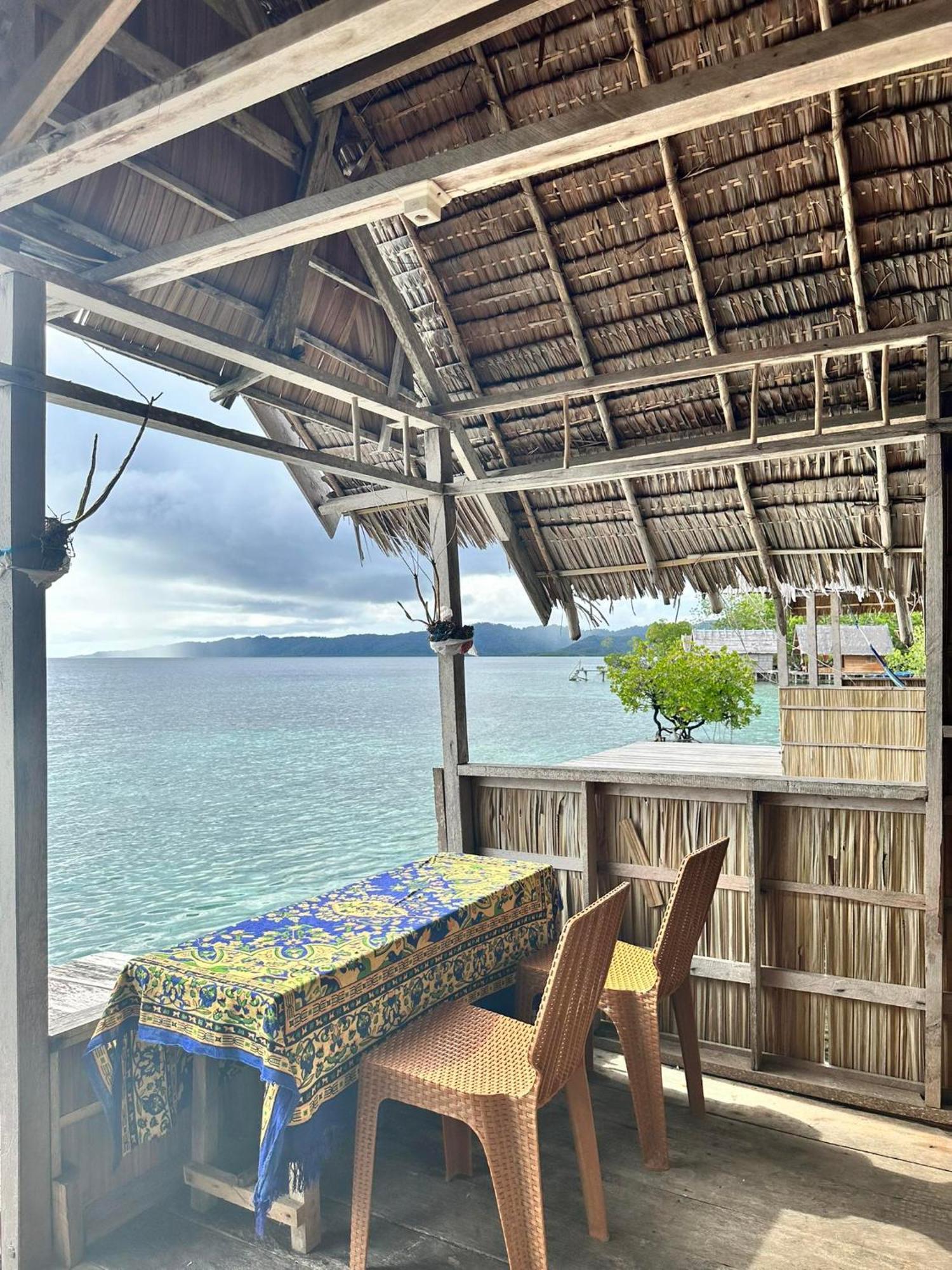 Nyanse Homestay - Raja Ampat Besir Exterior photo