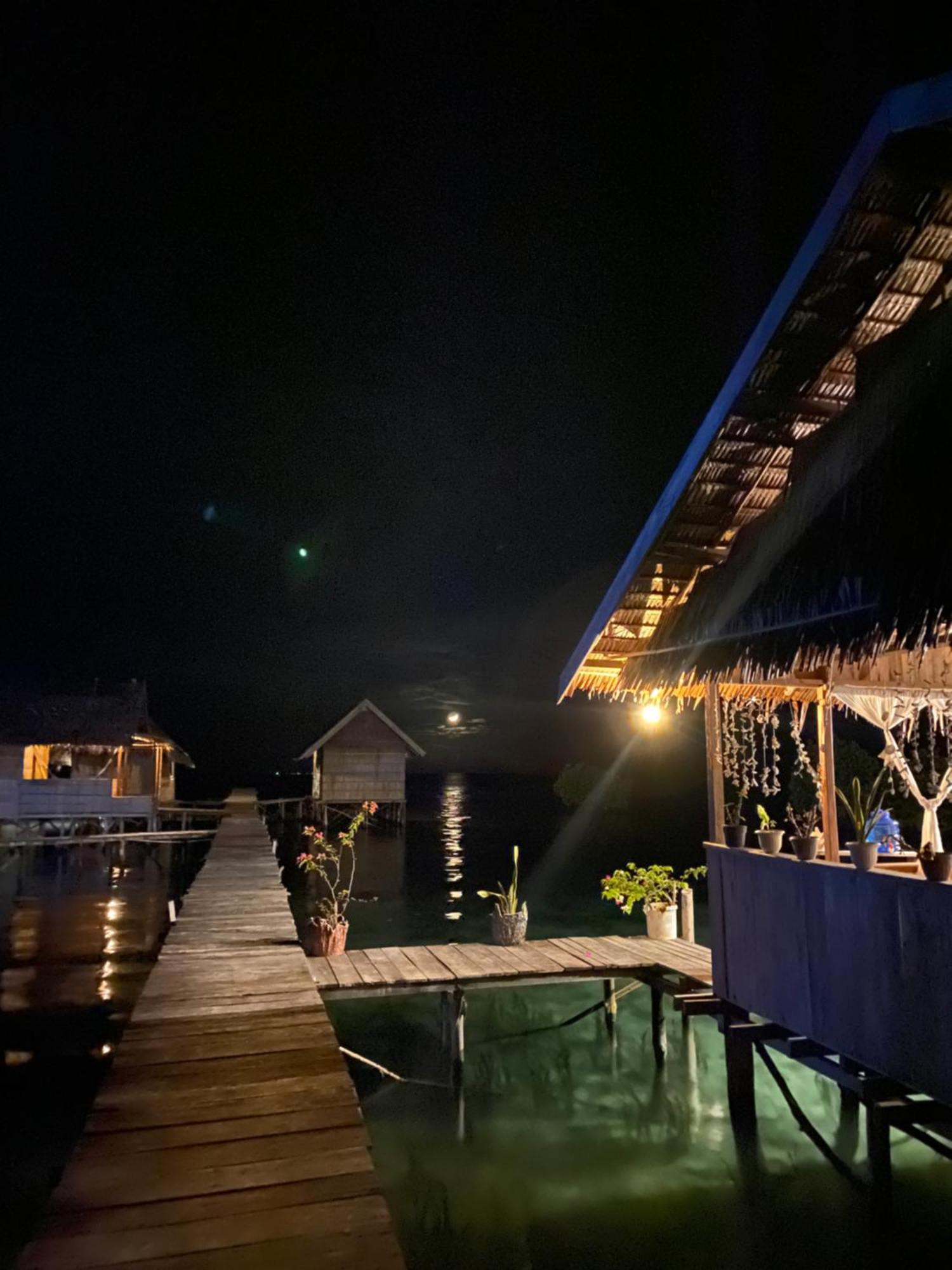 Nyanse Homestay - Raja Ampat Besir Exterior photo