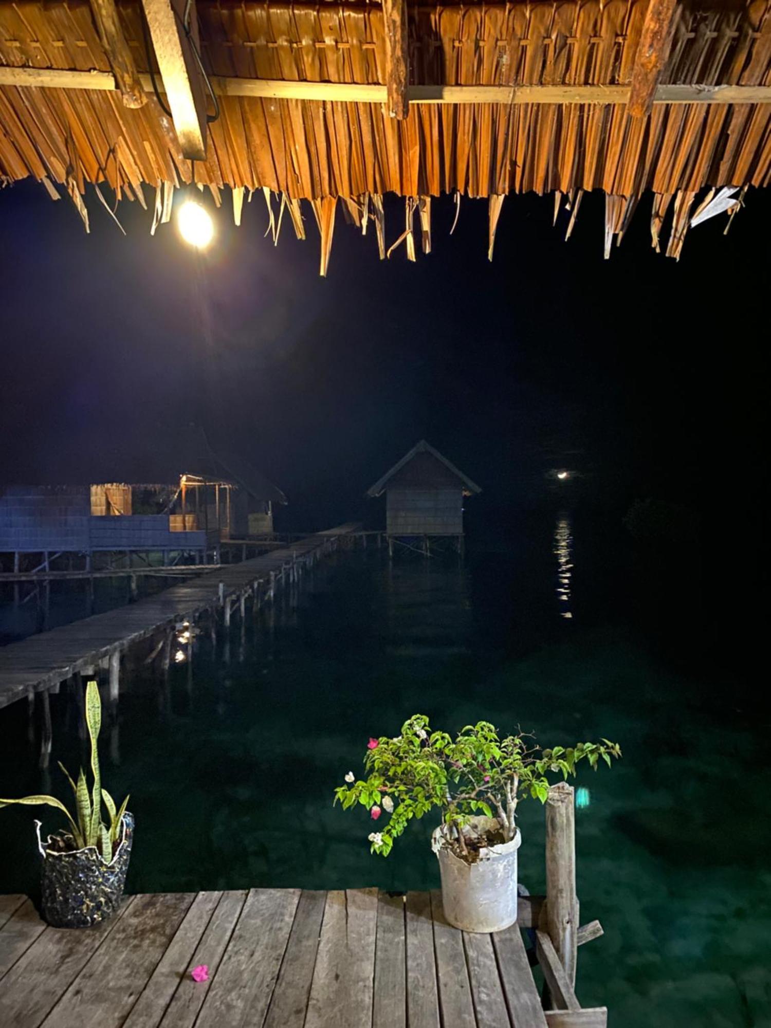 Nyanse Homestay - Raja Ampat Besir Exterior photo